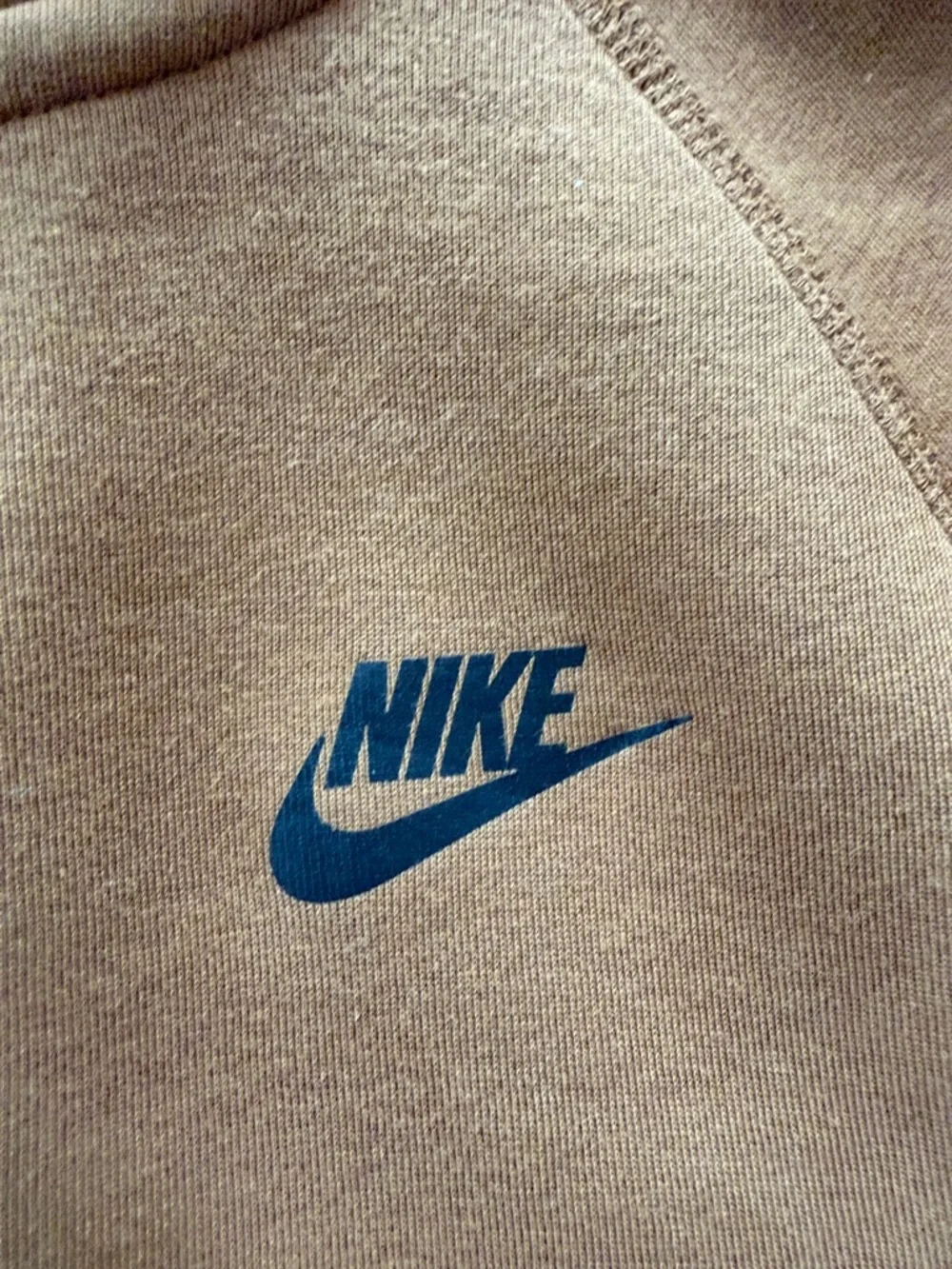 Kids Nike Tech Set - Picture 2 of 6